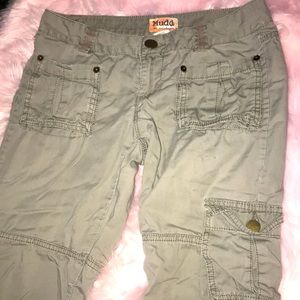Mudd Juniors Capris /Cargo Pants